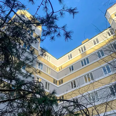 Bright Flat With Views In Christianshavn 코펜하겐