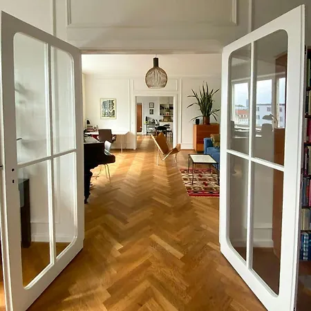 Bright Flat With Views In Christianshavn 公寓 *